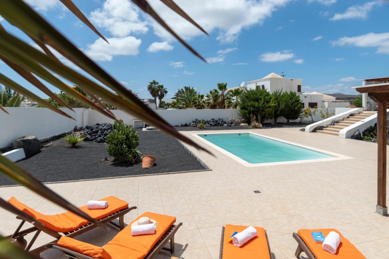 Casa Monicha Lägenhet Costa Teguise Exteriör bild